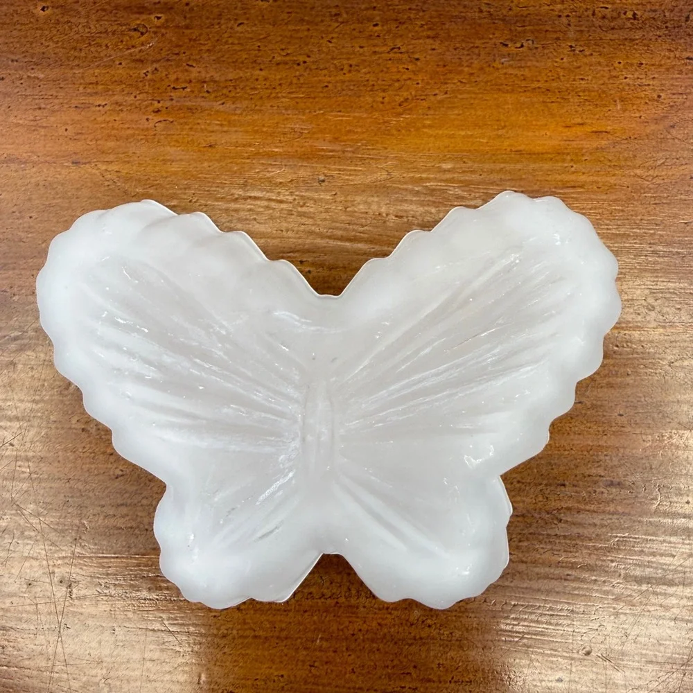 Vintage Frosted Glass Butterfly Trinket Box with Pink‎ Porcelain Rose Lid